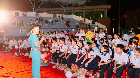 Đêm Hội Trăng Rằm 2025 – Tết Trung Thu ấm áp cho thiếu nhi ngành VHTTDL Đồng Nai