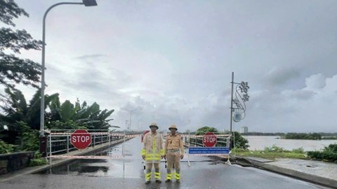 Quảng Ngãi tạm cấm phương tiện lưu thông qua cầu Trà Khúc 1