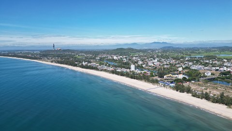 Mở cửa tuyến phố đi bộ ven biển Mỹ Khê từ ngày 7.2