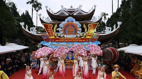 Không tổ chức lễ hội tràn lan gây tốn kém, lãng phí thời gian, tiền bạc