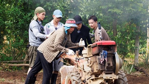  Vì sao “Gia đình Haha” trở thành hiện tượng và “gây bão” trên màn ảnh?