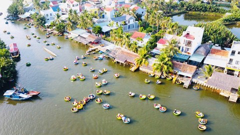 Ngôi làng “cuối sông đầu biển” và câu chuyện khởi nghiệp xanh