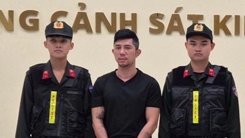 Lộ diện đối tượng “môi giới hối lộ” sau khi Bằng Quang bị bắt, Ngân 98 thêm tội