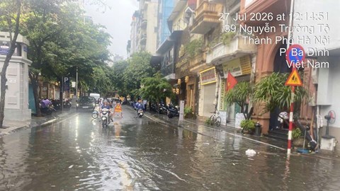 Hà Nội: Úng ngập do vượt khả năng tiêu thoát cục bộ của hệ thống