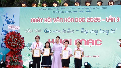 Gieo mầm tri thức - Thắp sáng tương lai