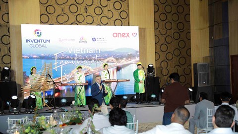 Đoàn famtrip Ấn Độ khảo sát du lịch cưới tại Đà Nẵng