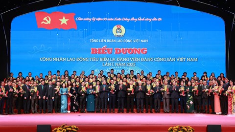 Vinh danh 95 công nhân lao động tiêu biểu là đảng viên