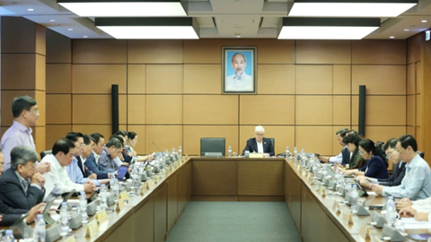 Kiến nghị cấm tuyệt đối đầu tư, kinh doanh thuốc lá thế hệ mới