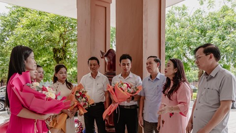 Từ mái trường quê hương đến khát vọng hội nhập
