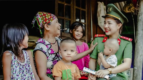 Điểm tựa nhân ái cho phụ nữ và trẻ em khó khăn