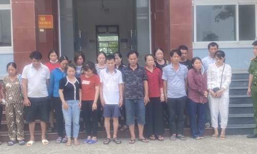 Nghệ An: Triệt phá đường dây đánh bạc hơn 400 tỉ đồng, bắt giữ 18 đối tượng - Anh 1