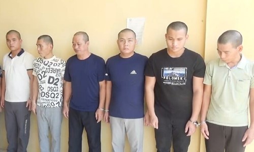Buôn bán hàng giả liên tỉnh, tám đối tượng bị khởi tố - Anh 1