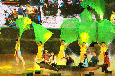 Bế mạc Festival Đờn ca tài tử quốc gia lần II-Bình Dương 2017: Hứa hẹn những “lớp măng non” đờn ca tài tử - Anh 2