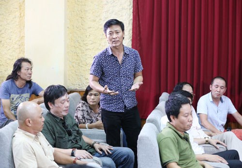 Xung quanh việc cổ phần hóa VFS(Bài 4): Đối thoại công khai, lãnh đạo và nghệ sĩ 