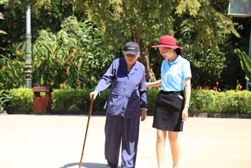 Tạo đẳng cấp, chất lượng từ ý thức làm du lịch - Anh 2