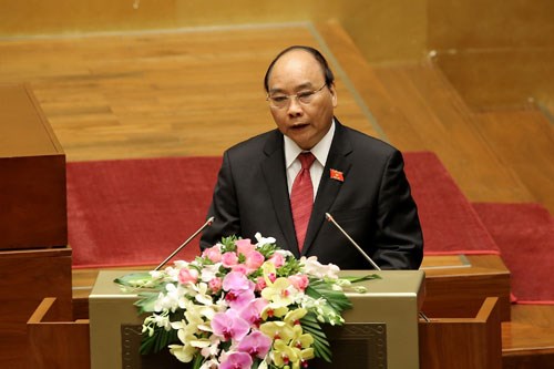 Báo cáo về tình hình KT-XH của Chính phủ: Du lịch quốc tế đến Việt Nam phát triển vượt bậc - Anh 1