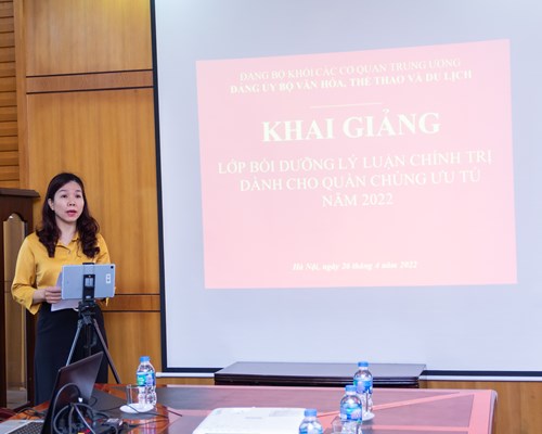 Đảng uỷ Bộ VHTTDL: Khai giảng lớp bồi dưỡng lý luận chính trị cho quần chúng ưu tú - Anh 2