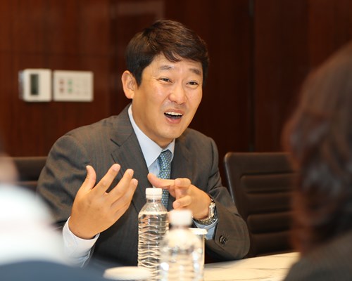 Hàn Quốc sẽ hỗ trợ tập huấn cho VĐV trượt băng Việt Nam để tham gia Thế vận hội Trẻ mùa Đông năm 2024 - Anh 2