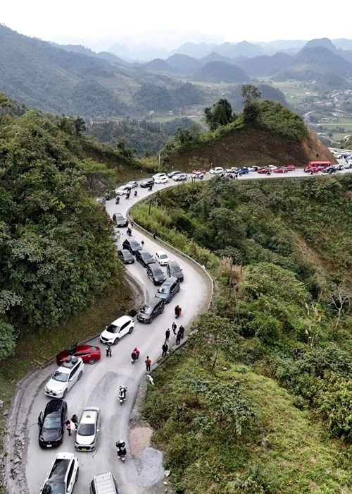 Hà Giang: Khách du lịch dịp Tết tăng 64% so với cùng kỳ năm 2023 - Anh 4