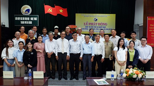 Cuộc thi ảnh thời sự nghệ thuật “Người Đà Nẵng - cần, kiệm, liêm, chính, chí công vô tư”