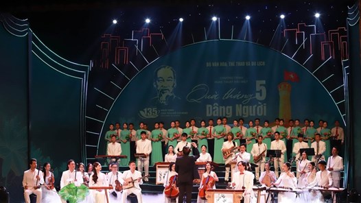 “Mùa xuân từ mạch nguồn”: Chương trình nghệ thuật chào mừng Đại hội XIV của Đảng