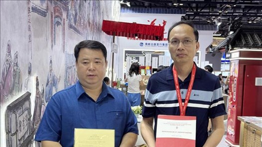 Nhà xuất bản Văn hóa dân tộc thúc đẩy hợp tác xuất bản tại “Hội chợ sách quốc tế Bắc Kinh“