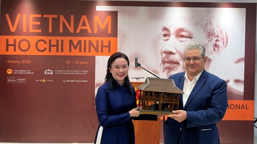 Trưng bày về Chủ tịch Hồ Chí Minh và Ngày Văn hóa Việt Nam tại Hy Lạp