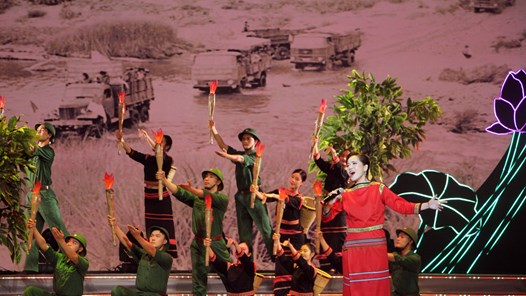 Nhớ Lư Nhất Vũ - Lê Giang qua đêm thơ nhạc “Khúc hát ân tình“