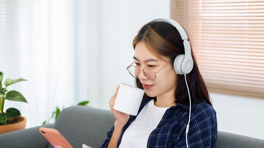 Khoảng trống bản quyền số và “quyền lực” của các mạng đa kênh