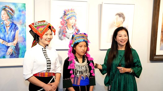 Khi những bức chân dung trở về với nguyên mẫu