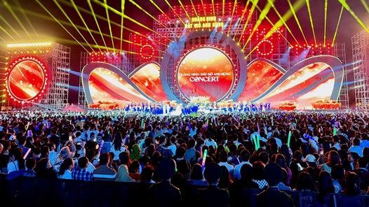 Quảng Ninh tổ chức chương trình nghệ thuật đặc biệt “Mãi mãi tuổi 20”