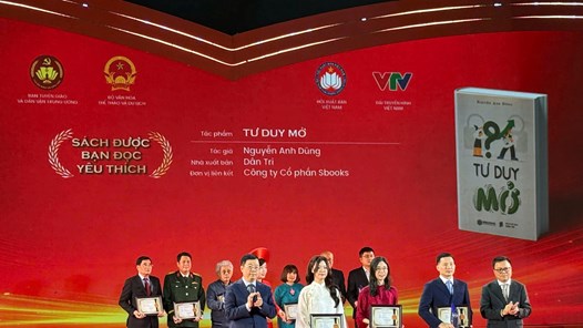 “Tư duy mở” của Nguyễn Anh Dũng đoạt giải Sách được bạn đọc yêu thích tại Giải thưởng Sách Quốc gia 2025