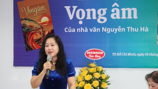 Ra mắt tiểu thuyết “Vọng âm”