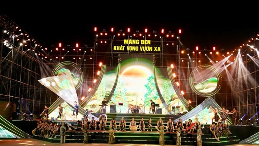 Măng Đen bùng nổ đêm hội 30.4: Bản giao hưởng đại ngàn thắp sáng khát vọng vươn xa