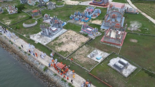 Bước chuyển trong nếp sống văn minh ở Huế