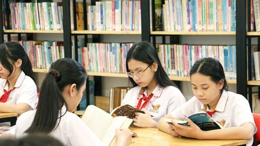 Dự kiến miễn phí sách giáo khoa trên phạm vi cả nước từ năm học 2029-2030