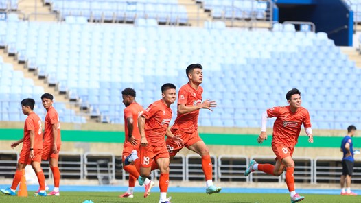 Đội tuyển Việt Nam hoàn thiện đội hình trước trận đấu tập đầu tiên tại Hàn Quốc