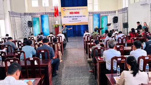 Đẩy mạnh phát triển văn học, nghệ thuật trong thời kỳ mới