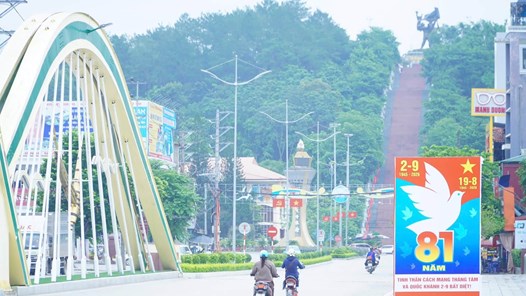 Điện Biên rực rỡ sắc màu chào mừng 81 năm Quốc khánh 2.9