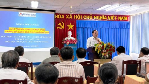 An Giang bồi dưỡng nghiệp vụ báo chí về sáng tạo nội dung đa nền tảng