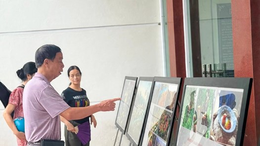 Ngắm Non nước Cao Bằng qua triển lãm ảnh dịp Quốc khánh