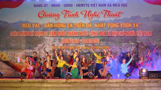 Mèo Vạc vang “Bản hùng ca trên đá” trong đêm Quốc khánh