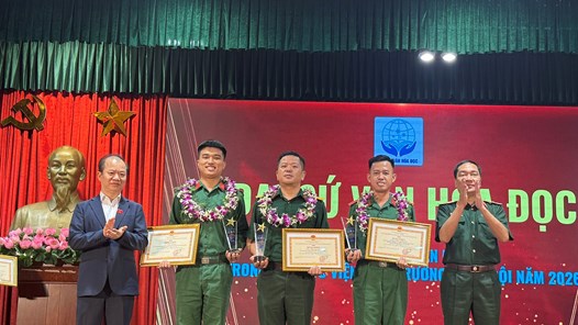 Trao 3 danh hiệu “Đại sứ Văn hóa đọc” trong các học viện, nhà trường Quân đội