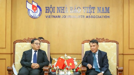 Giao lưu văn hóa, thúc đẩy hợp tác báo chí truyền thông 