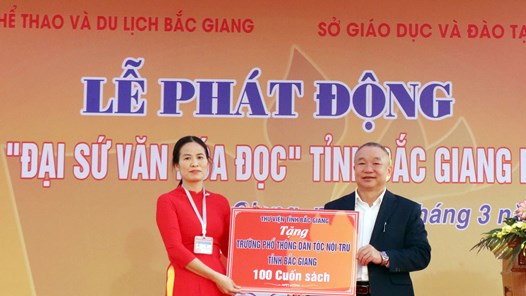“Phần thưởng lớn nhất là lan tỏa văn hóa đọc trong cộng đồng”