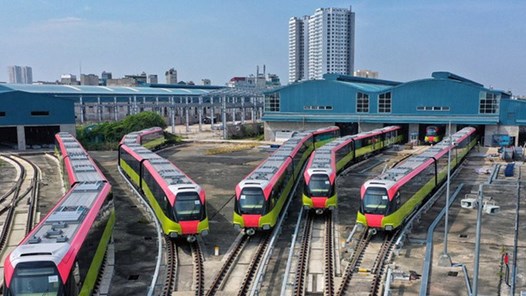 Đường sắt đô thị phát triển, vì sao người dân vẫn khó bỏ xe cá nhân?