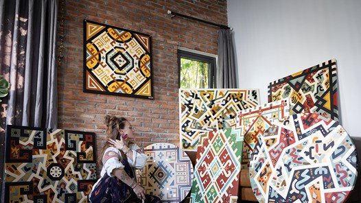 Triển lãm tranh của nữ nghệ sĩ Pháp tại TP.HCM