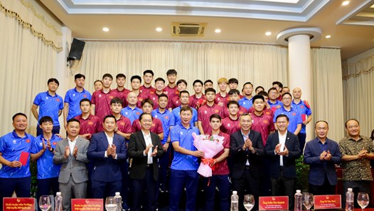 Lãnh đạo VFF gặp mặt, động viên các đội tuyển chuẩn bị tham dự SEA Games 33