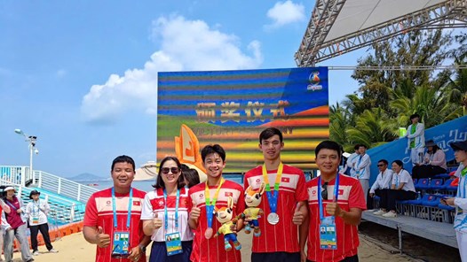 Nguyễn Huy Hoàng giành HCB Đại hội Thể thao bãi biển châu Á