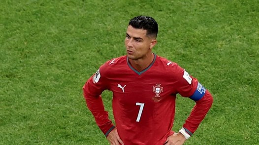 Michael Owen dự đoán Ronaldo lập hat-trick trước Uzbekistan
